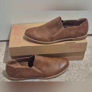 NWT | EuroSoft | Brown | Slip-On Shoes | Size 9M